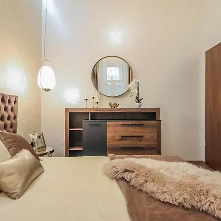 Hotel de apartamente Bengt Dohany Str. 4*