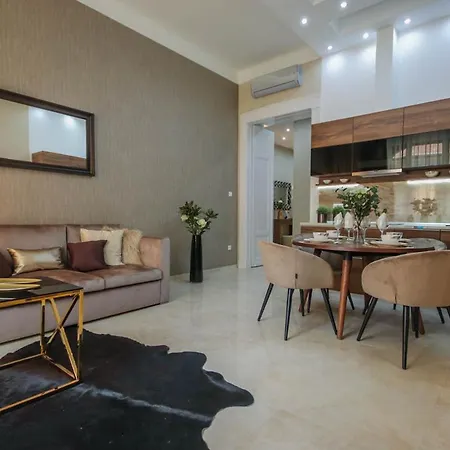 Hotel apartamentowy Bengt Dohany Str.