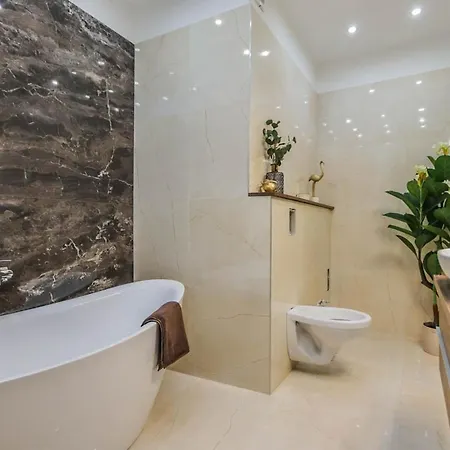 Hotel apartamentowy Bengt Dohany Str.