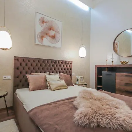 Bengt Dohany Str. Hotel apartamentowy