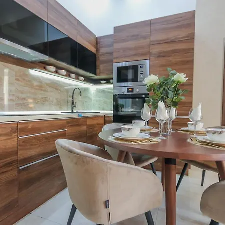 Bengt Dohany Str. Hotel apartamentowy