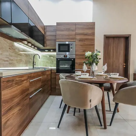 Bengt Dohany Str. 4*