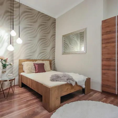 Bengt Dohány Str. 4*