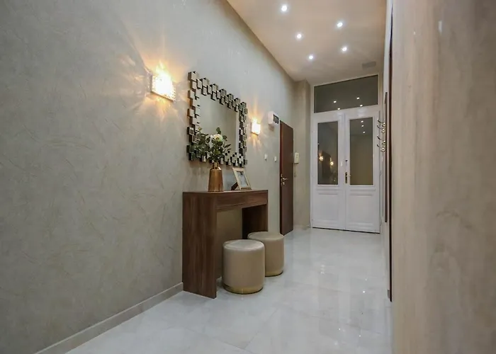 Bengt Dohany Str. Hotel de apartamente