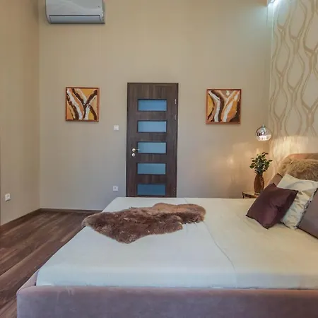 Aparthotel Bengt Dohany Str. *